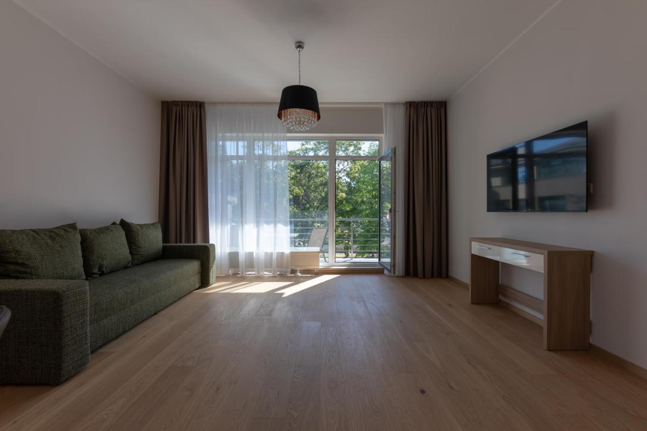 Oasis Apartments Jūrkalne Buitenkant foto