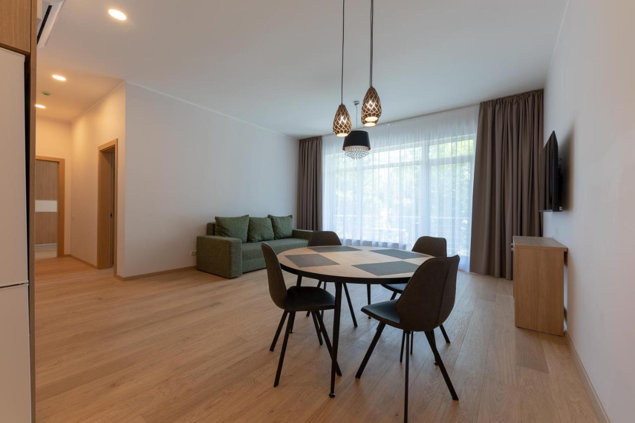 Oasis Apartments Jūrkalne Buitenkant foto