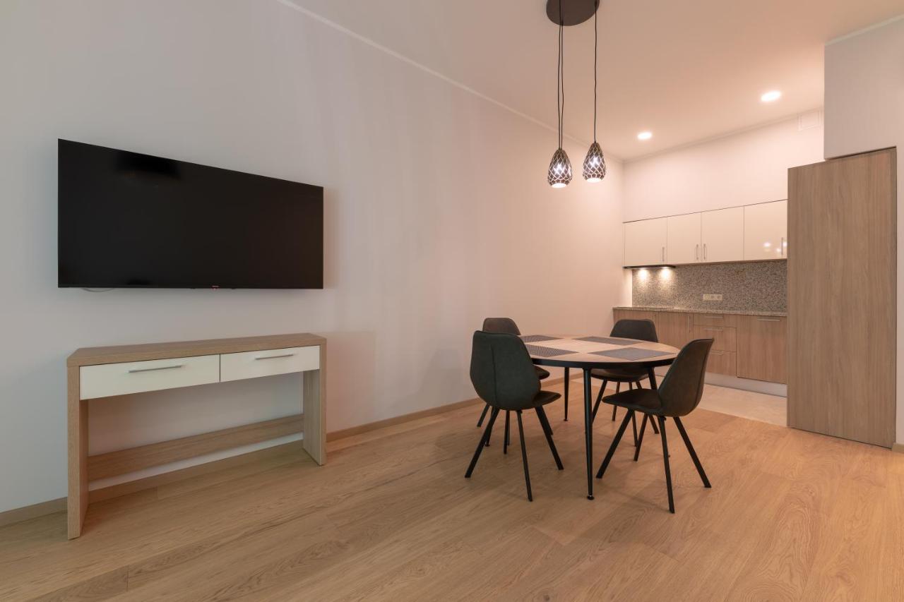 Oasis Apartments Jūrkalne Buitenkant foto
